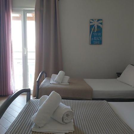 Frodo Studios Kavos Bagian luar foto