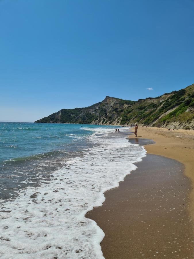 Frodo Studios Kavos Bagian luar foto