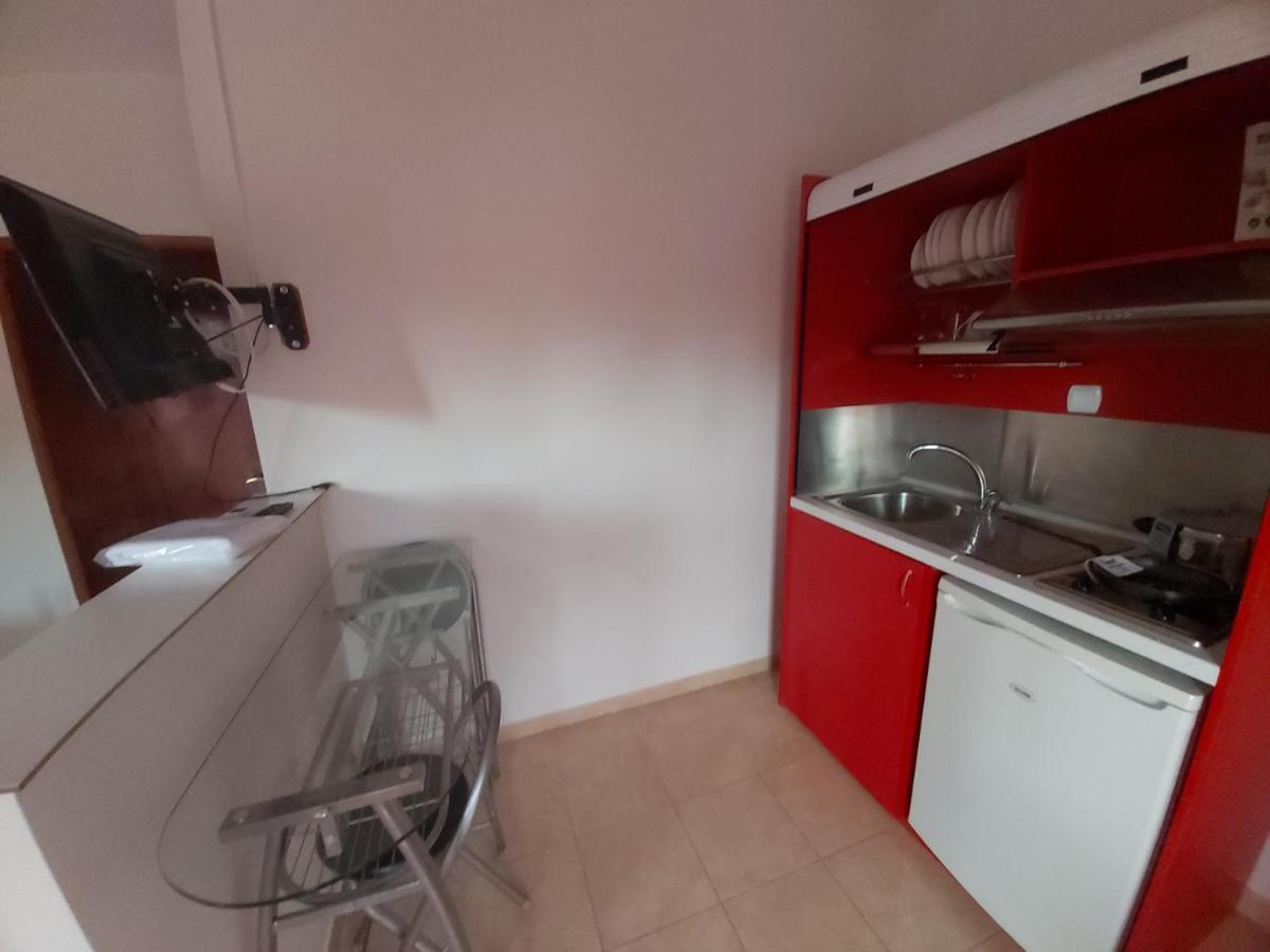 Frodo Studios Kavos Bagian luar foto