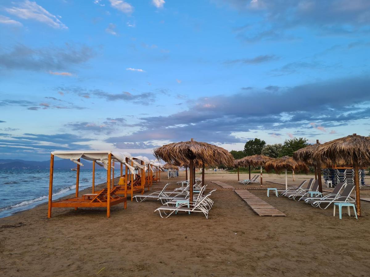 Frodo Studios Kavos Bagian luar foto