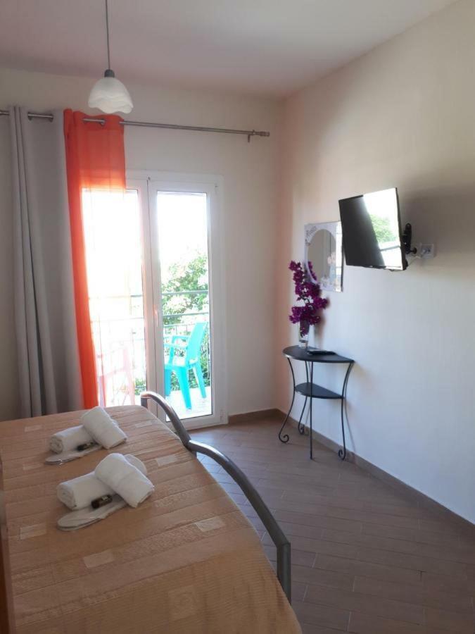 Frodo Studios Kavos Bagian luar foto