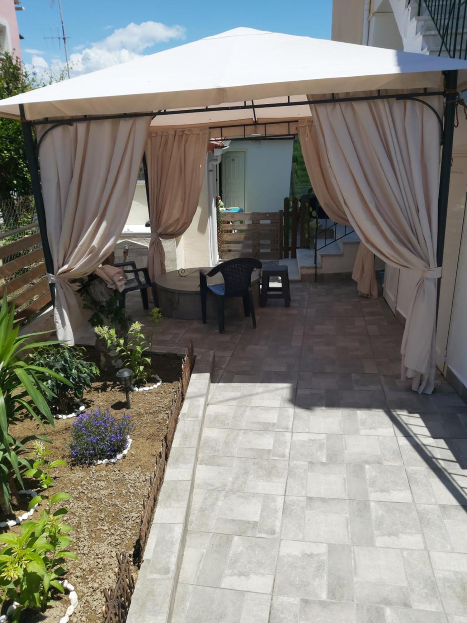 Frodo Studios Kavos Bagian luar foto